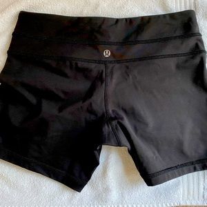 Lululemon bike shorts